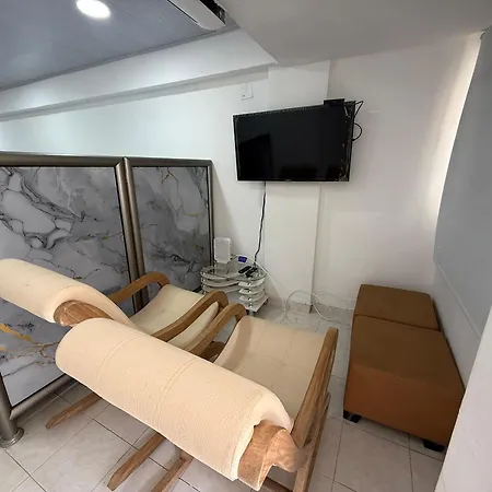 Apartamento Hermoso Estudio En Edificio Frente Al Mar *